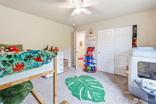 1227 Baker Heights Loop, Bremerton, WA 98312