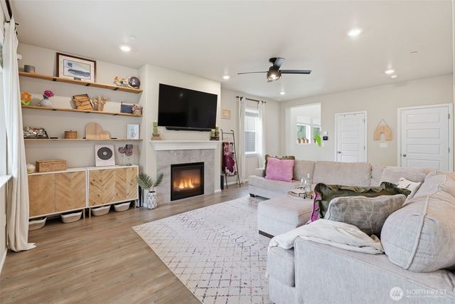 1227 Baker Heights Loop, Bremerton, WA 98312