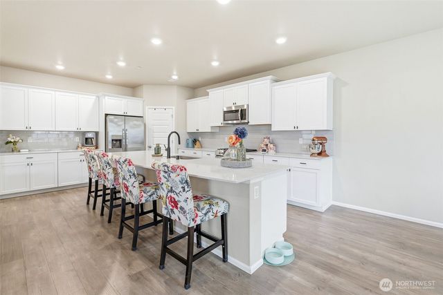 1227 Baker Heights Loop, Bremerton, WA 98312