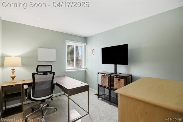 1878 Newporte Court, Royal Oak, MI 48073