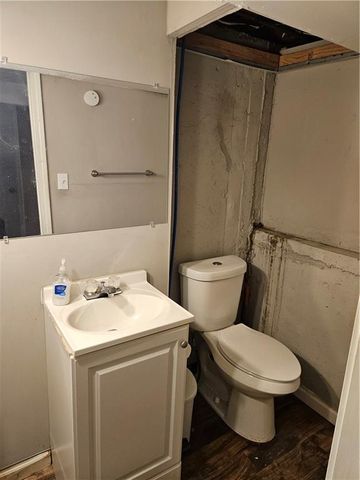 8212 NE 51st Street, Kansas City, MO 64119