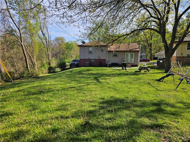 8212 NE 51st Street, Kansas City, MO 64119