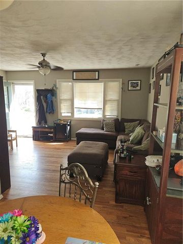 8212 NE 51st Street, Kansas City, MO 64119