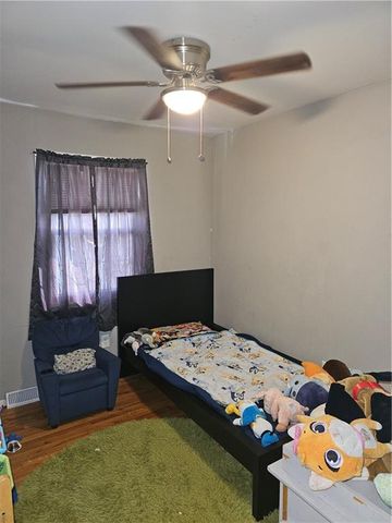 8212 NE 51st Street, Kansas City, MO 64119