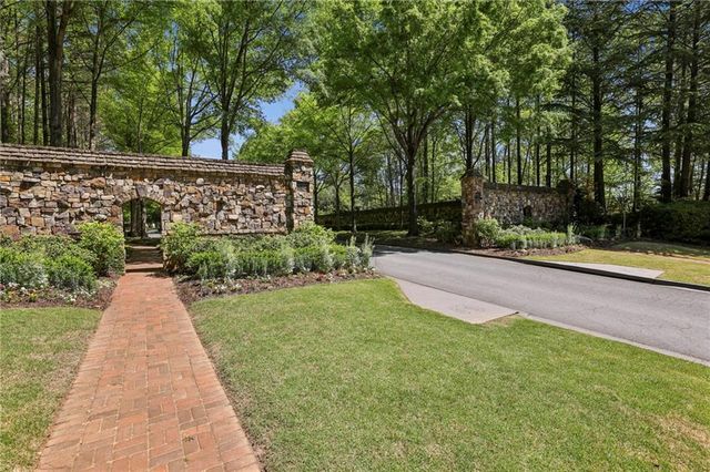 3405 Rivers Call Boulevard, Atlanta, GA 30339
