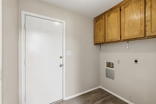 6640 Inwood Drive, Watauga, TX 76148