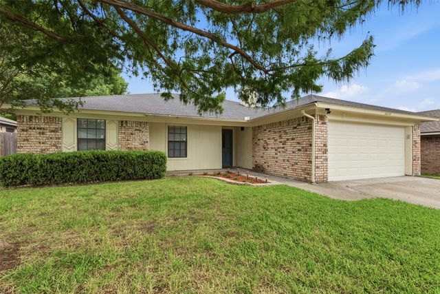 6640 Inwood Drive, Watauga, TX 76148