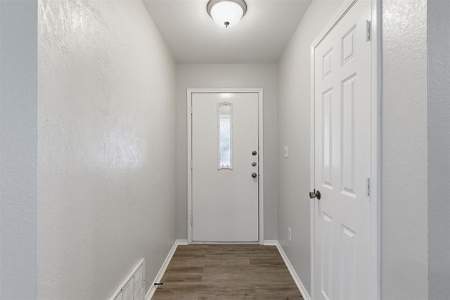 6640 Inwood Drive, Watauga, TX 76148
