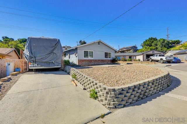 9517 Bray Avenue, Spring Valley, CA 91977