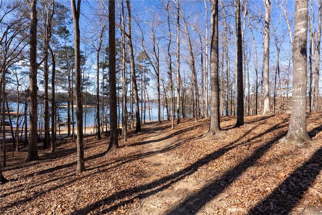 505 Northview Court, Fair Play, SC 29643