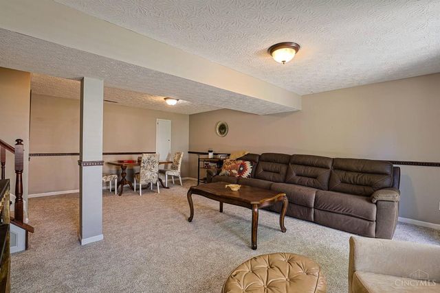 962 Evergreen Park Lane, Lebanon, OH 45036