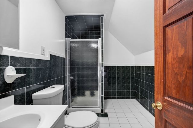 27 Larchmont St, Boston, MA 02124