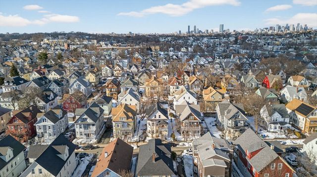 27 Larchmont St, Boston, MA 02124