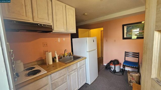 7839 7839 Eureka Ave, El Cerrito, CA 94530