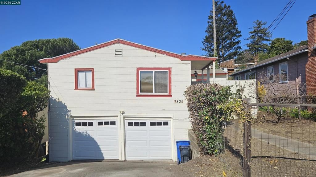 7839 7839 Eureka Ave, El Cerrito, CA 94530