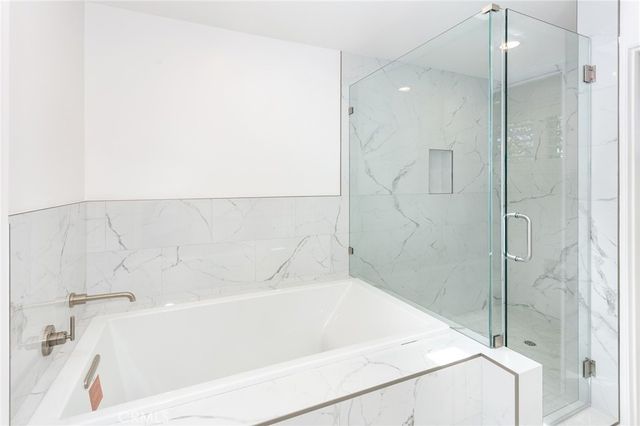 16973 Strawberry, Encino, CA 91436