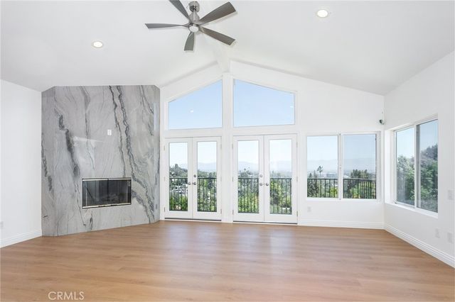 16973 Strawberry, Encino, CA 91436