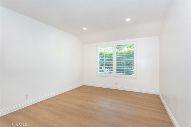 16973 Strawberry, Encino, CA 91436