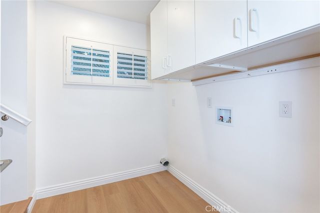 16973 Strawberry, Encino, CA 91436