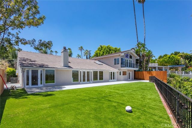 16973 Strawberry, Encino, CA 91436