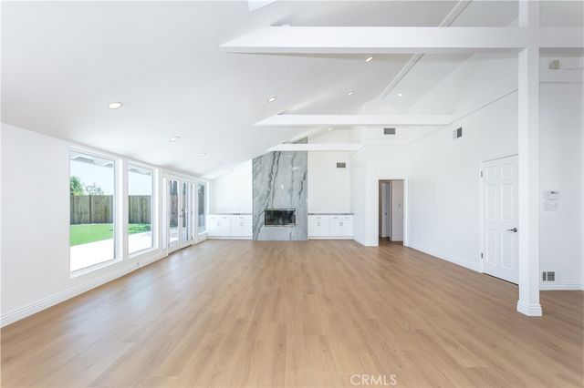 16973 Strawberry, Encino, CA 91436