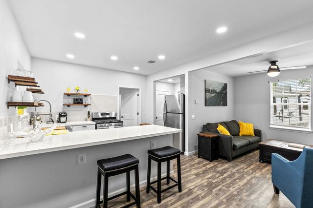 412 Waco Ave, League City, TX 77573
