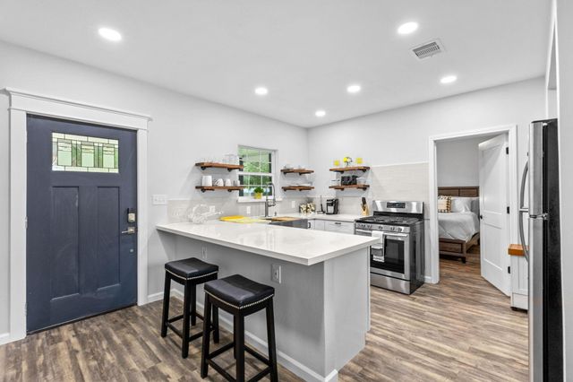 412 Waco Ave, League City, TX 77573