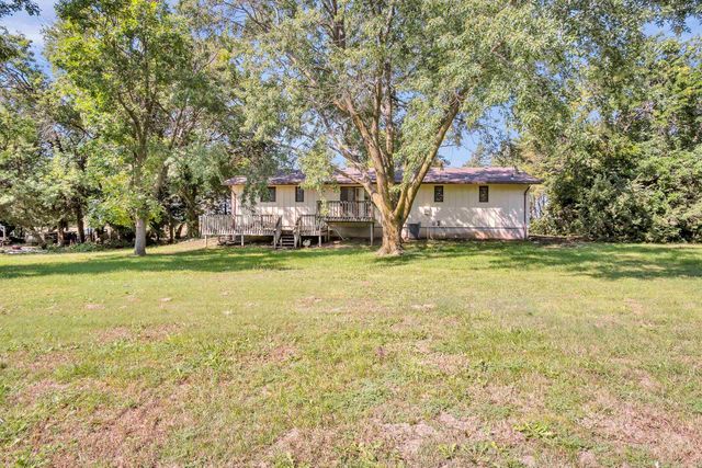 1024 S West Rd, Newton, KS 67114