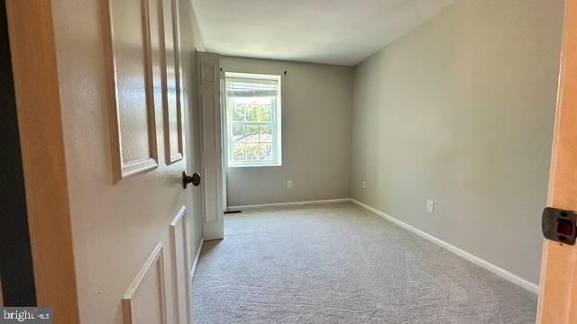 6007 WESTBOURNE PL, Centreville, VA 20120