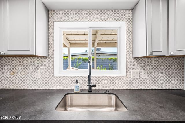 1419 E RANCHO Drive, Phoenix, AZ 85014