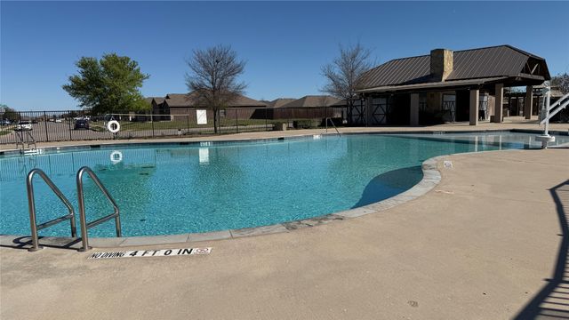 824 Hay Loft Lane, Josephine, TX 75189