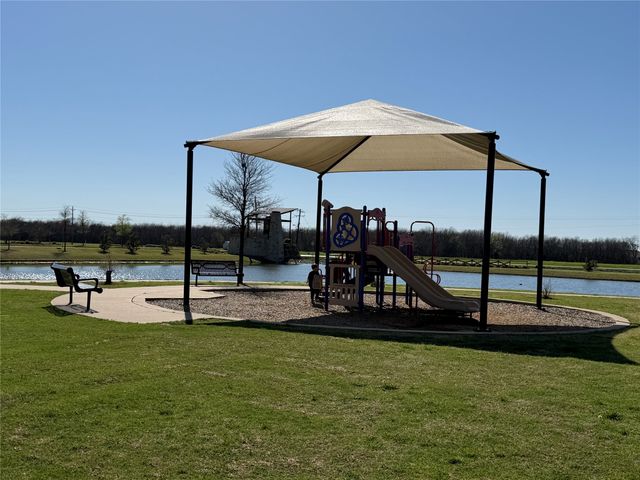 824 Hay Loft Lane, Josephine, TX 75189