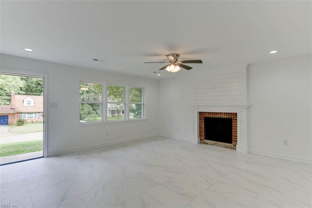 233 Christopher Wren RD, Williamsburg, VA 23185