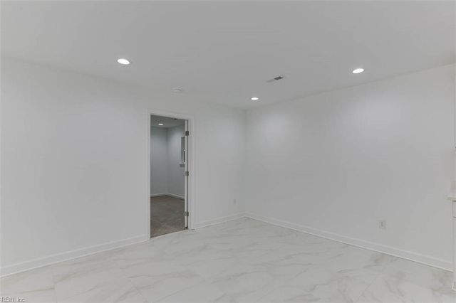 233 Christopher Wren RD, Williamsburg, VA 23185