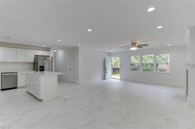 233 Christopher Wren RD, Williamsburg, VA 23185