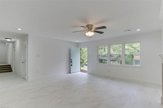 233 Christopher Wren RD, Williamsburg, VA 23185