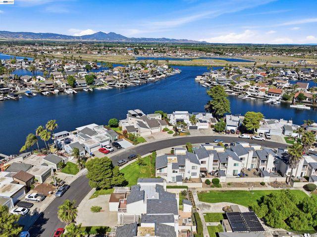 1235 Marina Cir, Discovery Bay, CA 94505