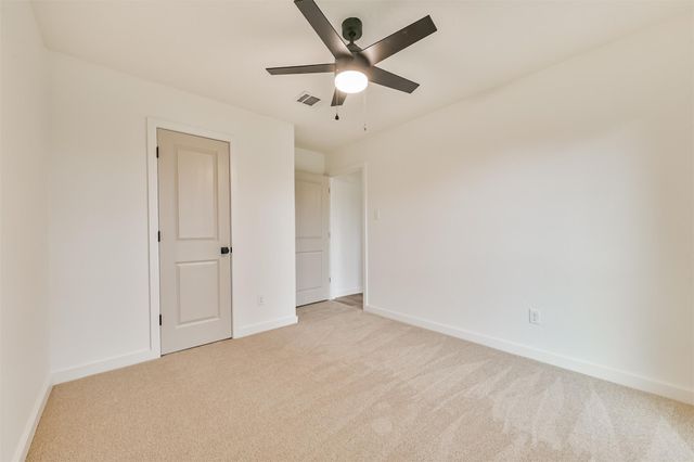 906 River Creek Drive, La Porte, TX 77571