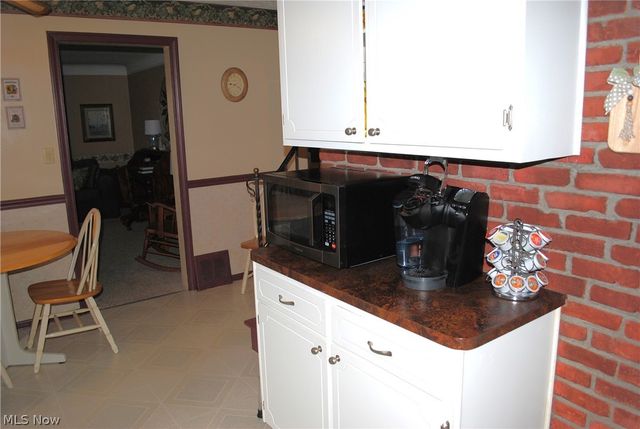 3435 Center Drive, Parma, OH 44134