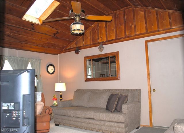 3435 Center Drive, Parma, OH 44134