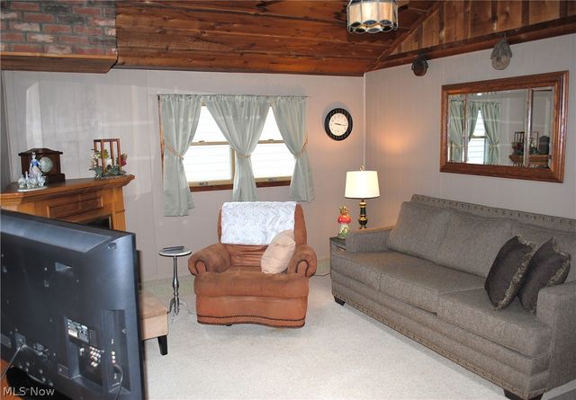 3435 Center Drive, Parma, OH 44134