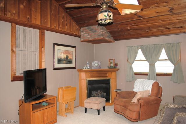 3435 Center Drive, Parma, OH 44134