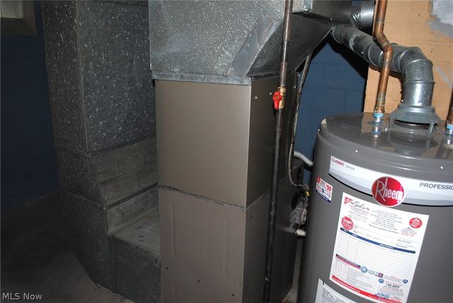 3435 Center Drive, Parma, OH 44134