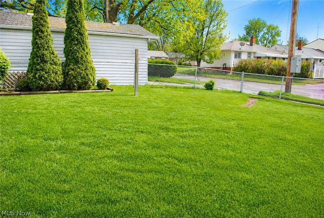 3435 Center Drive, Parma, OH 44134