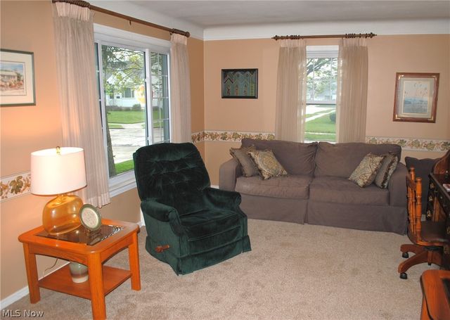 3435 Center Drive, Parma, OH 44134