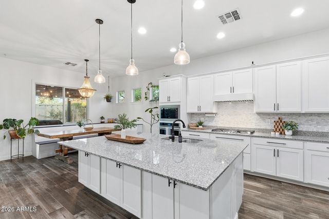 9310 W YELLOW BIRD Lane, Peoria, AZ 85383