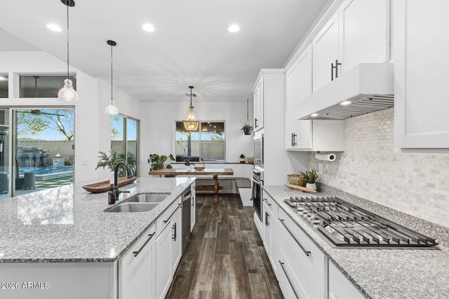 9310 W YELLOW BIRD Lane, Peoria, AZ 85383