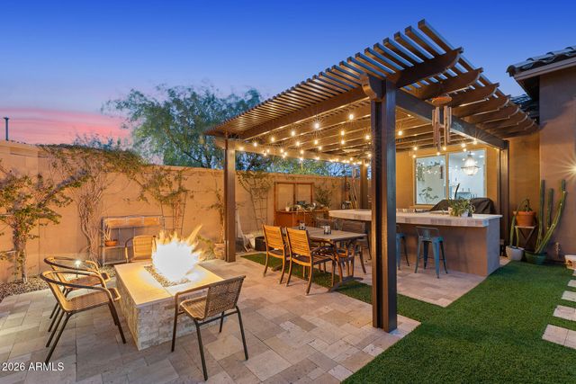 9310 W YELLOW BIRD Lane, Peoria, AZ 85383