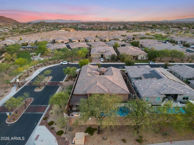 9310 W YELLOW BIRD Lane, Peoria, AZ 85383