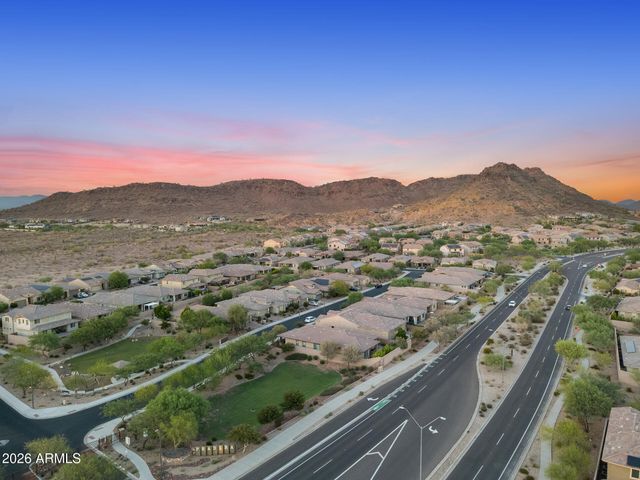 9310 W YELLOW BIRD Lane, Peoria, AZ 85383